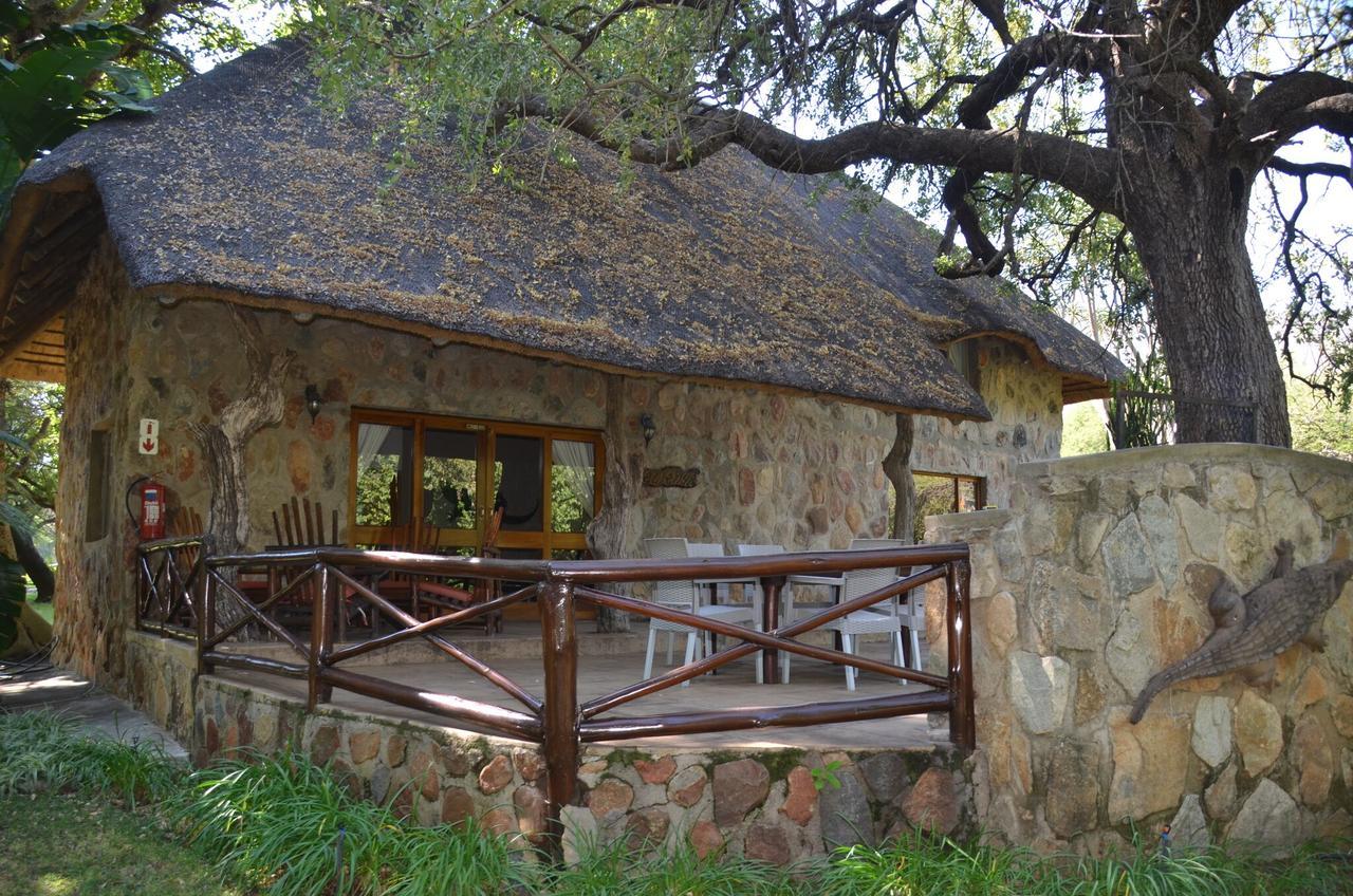 Hostal Moholoholo Ya Mati Kampersrus AH Exterior foto