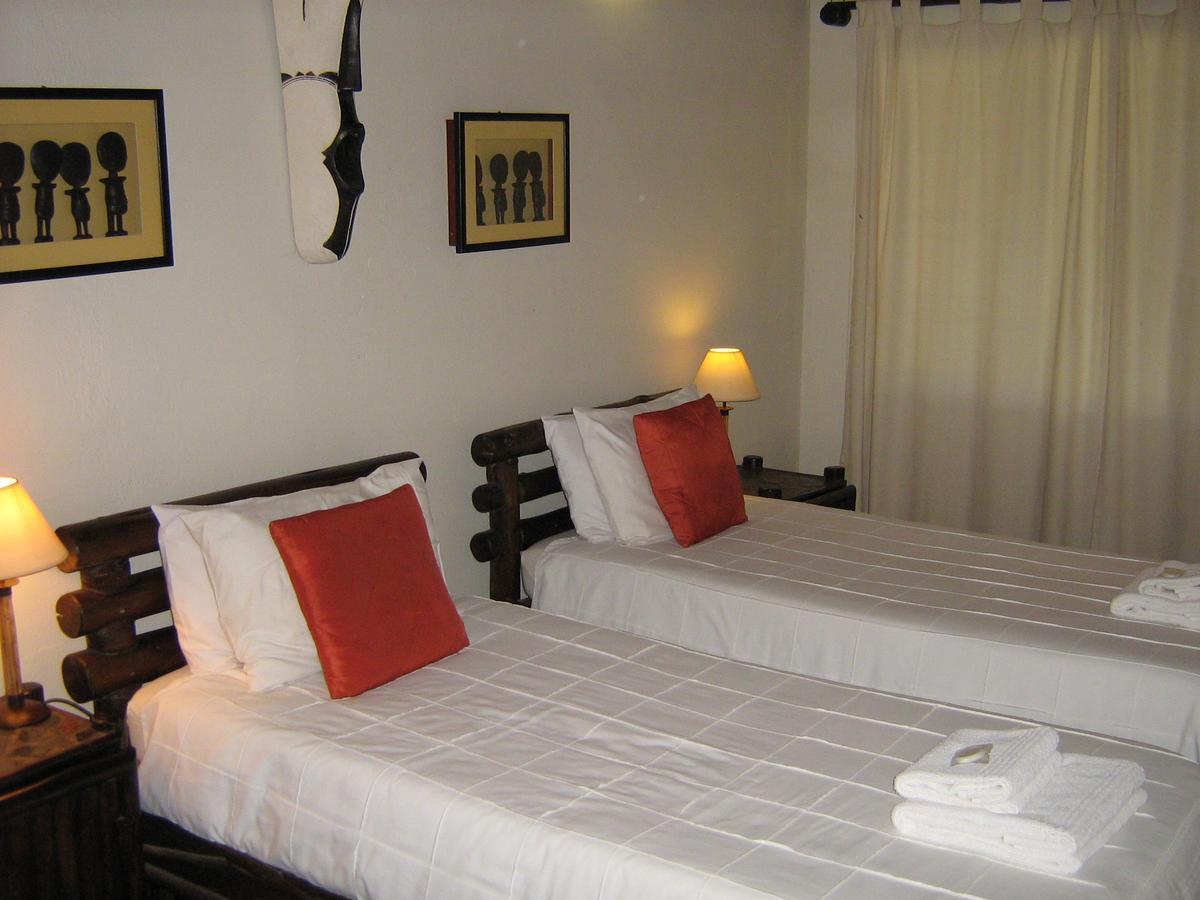 Hostal Moholoholo Ya Mati Kampersrus AH Exterior foto